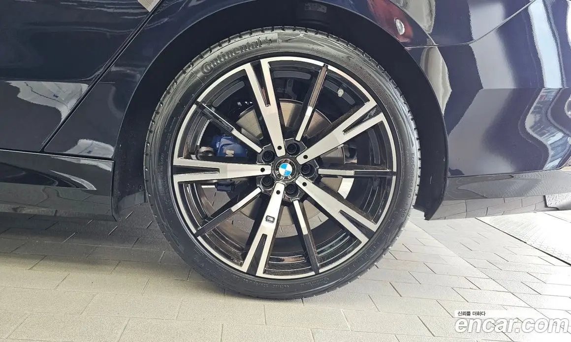 BMW 5 серия 2025 2.0 автомат (гидро), фото 7