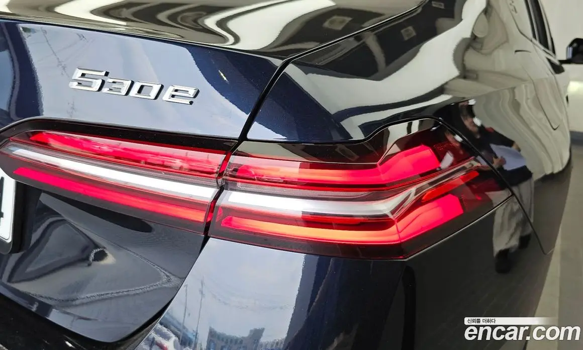 BMW 5 серия 2025 2.0 автомат (гидро), фото 9