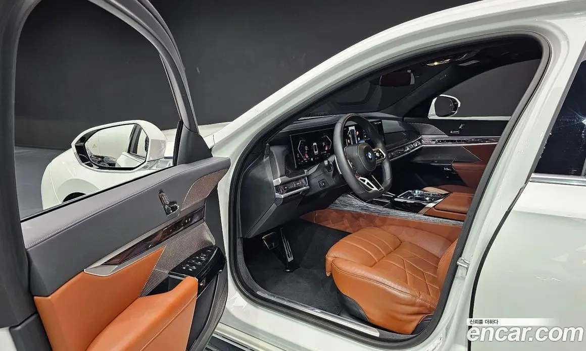 BMW 7 серия 2022 3.0 автомат (гидро), фото 13 BMW 7 серия 2022 3.0 автомат (гидро), фото 13