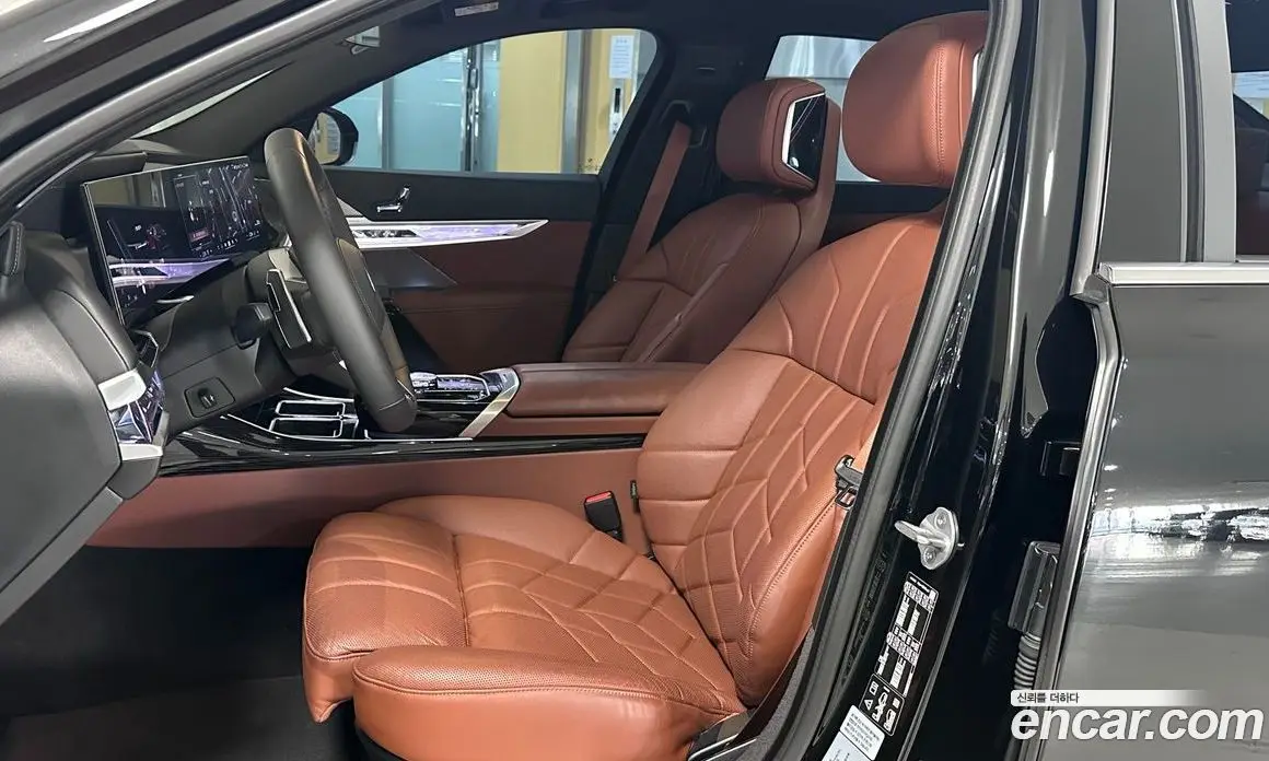 BMW 7 серия 2025 3.0 автомат (гидро), фото 11