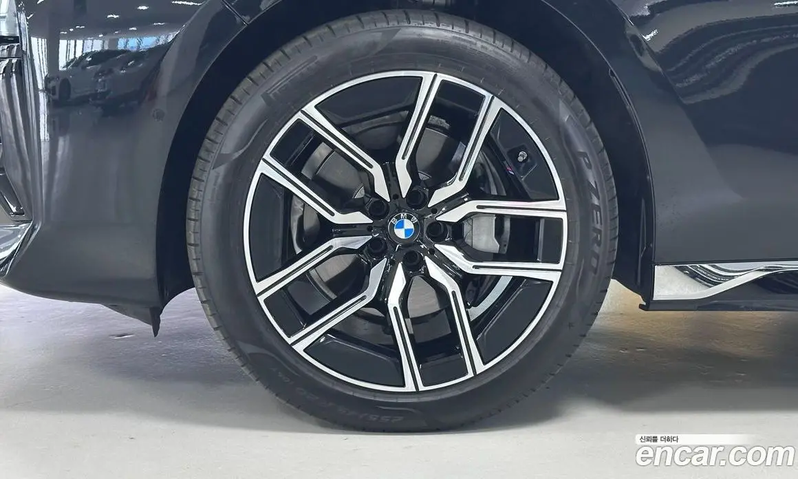 BMW 7 серия 2025 3.0 автомат (гидро), фото 5
