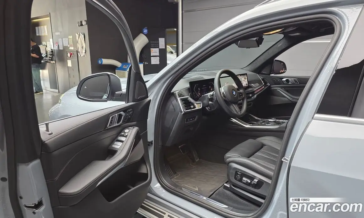 BMW X7 2025 3.0 автомат (гидро), фото 13 BMW X7 2025 3.0 автомат (гидро), фото 13