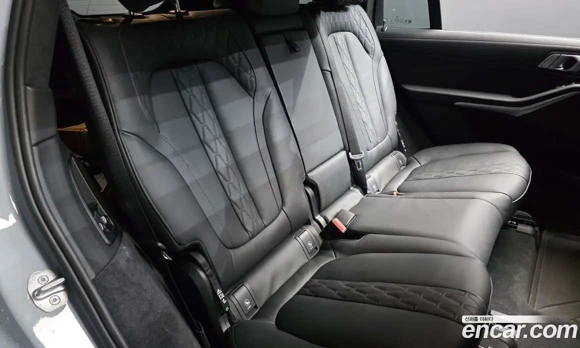 BMW X7 2025 3.0 автомат (гидро), фото 17 BMW X7 2025 3.0 автомат (гидро), фото 17