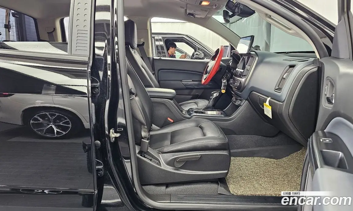 Chevrolet Colorado 2022 3.6 автомат (гидро), фото 17