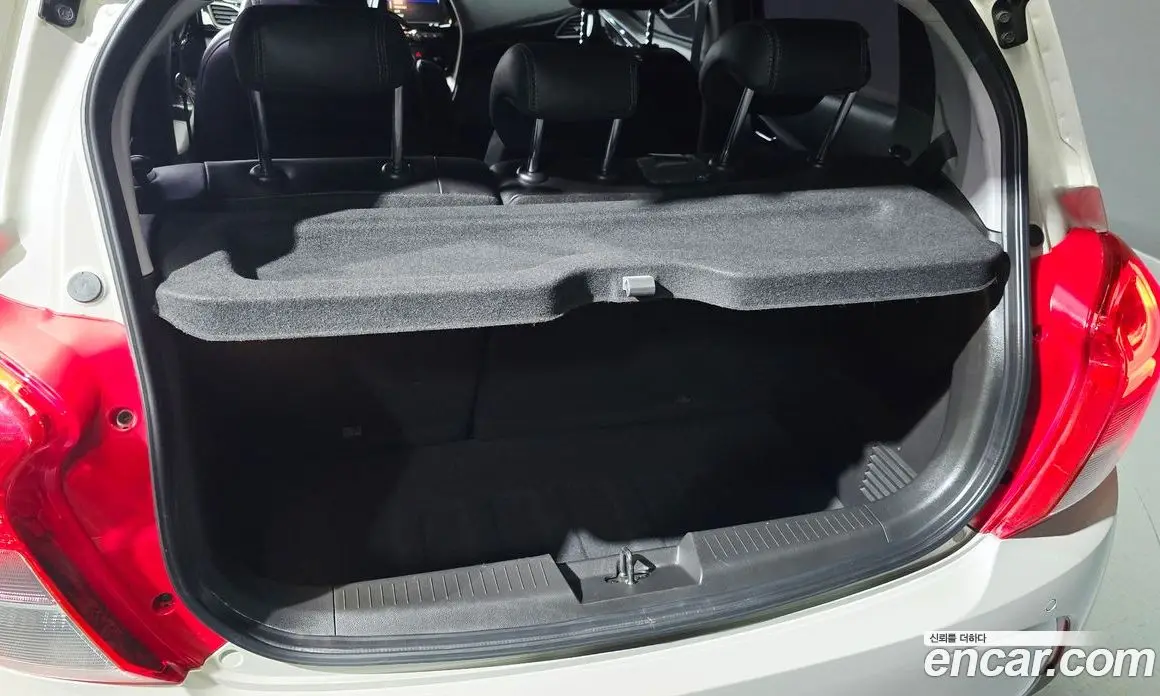 Chevrolet Spark 2019 1.0 автомат (гидро), фото 17