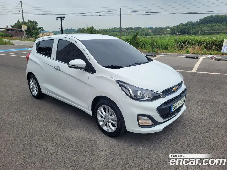 Chevrolet Spark 2022 1.0 автомат (гидро), фото 3