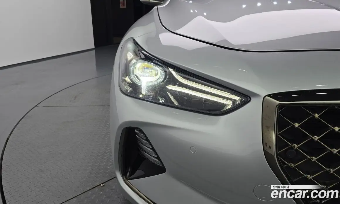 Genesis G70 2017 2.0 автомат (гидро), фото 8 Genesis G70 2017 2.0 автомат (гидро), фото 8