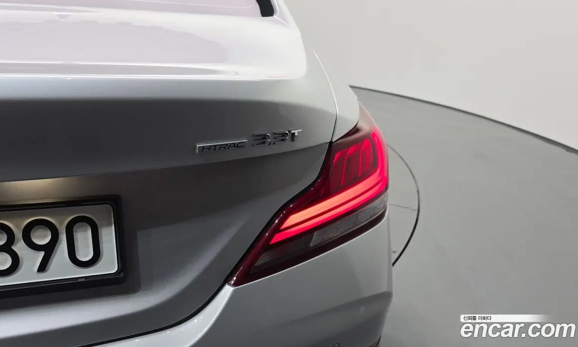 Genesis G70 2017 2.0 автомат (гидро), фото 9 Genesis G70 2017 2.0 автомат (гидро), фото 9