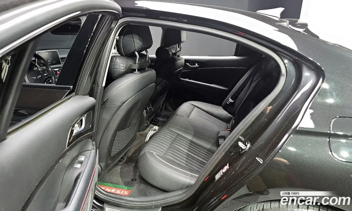 Genesis G70 2019 2.0 автомат (гидро), фото 11 Genesis G70 2019 2.0 автомат (гидро), фото 11