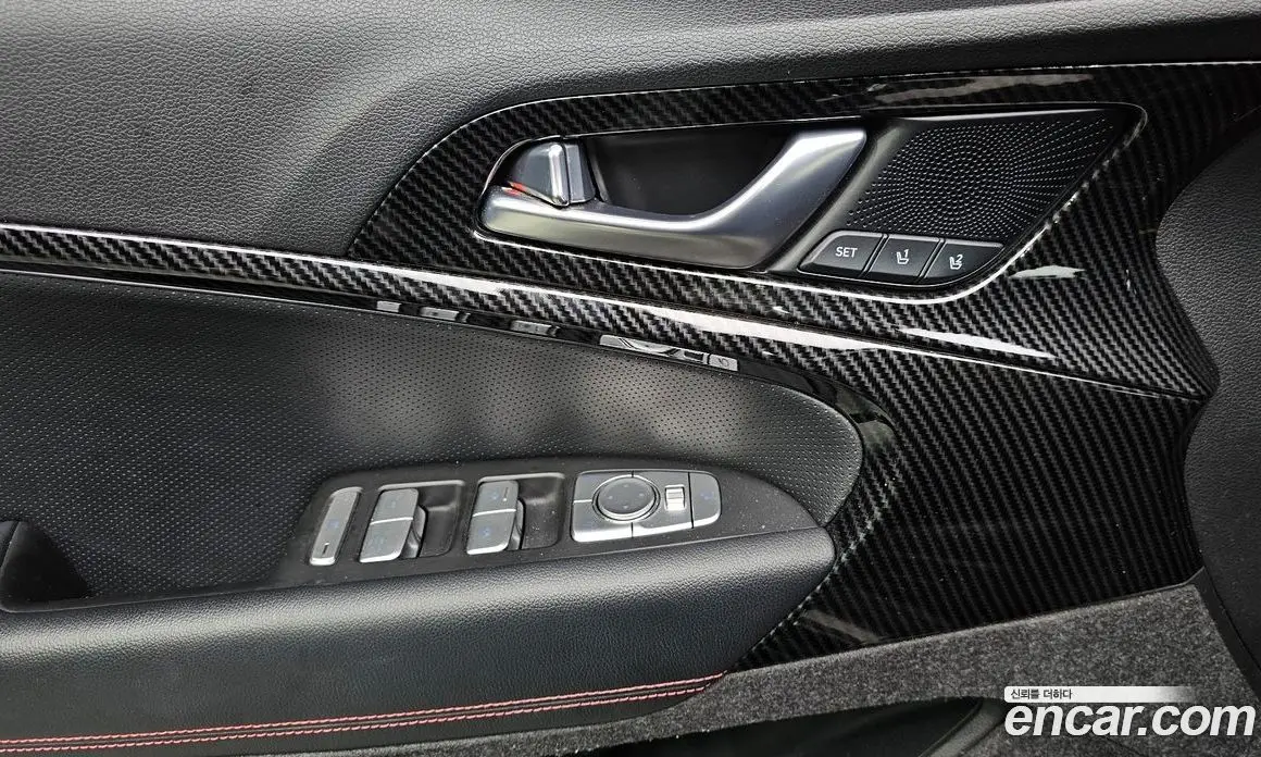 Genesis G70 2019 2.0 автомат (гидро), фото 12 Genesis G70 2019 2.0 автомат (гидро), фото 12