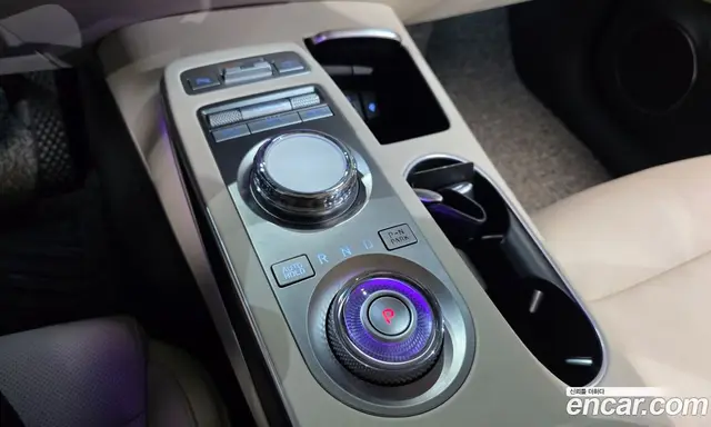 Genesis GV70 2021 2.2 автомат (гидро), миниатюра 12