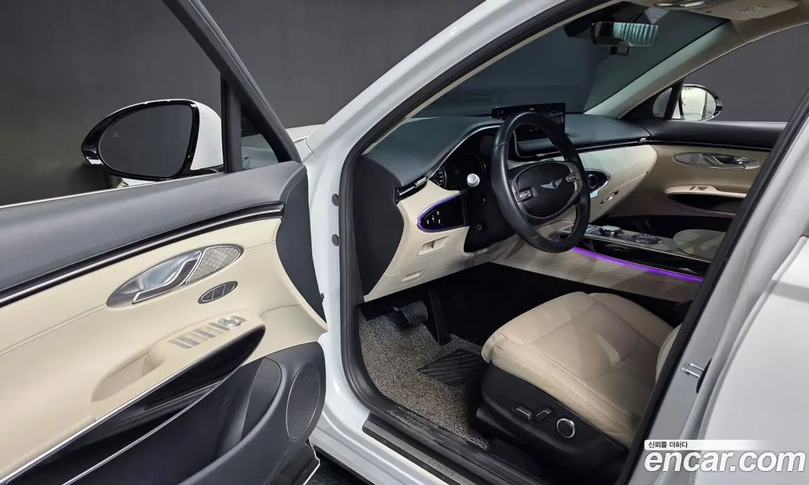 Genesis GV70 2021 2.2 автомат (гидро), фото 13 Genesis GV70 2021 2.2 автомат (гидро), фото 13