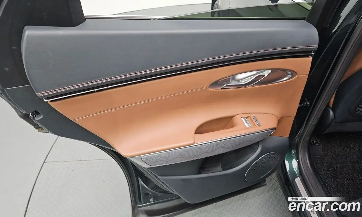Genesis GV70 2021 2.5 автомат (гидро), фото 14