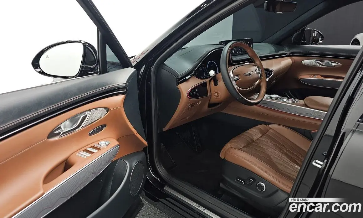 Genesis GV70 2022 2.5 автомат (гидро), фото 17 Genesis GV70 2022 2.5 автомат (гидро), фото 17