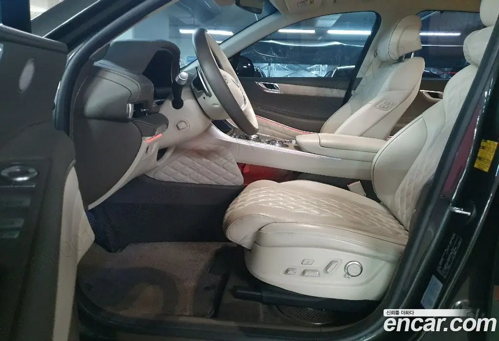 Genesis GV80 2023 2.5 автомат (гидро), фото 7 Genesis GV80 2023 2.5 автомат (гидро), фото 7