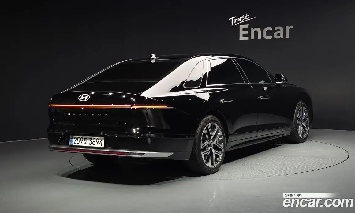 Hyundai Grandeur 2024 2.5 автомат (гидро), фото 1 Hyundai Grandeur 2024 2.5 автомат (гидро), фото 1