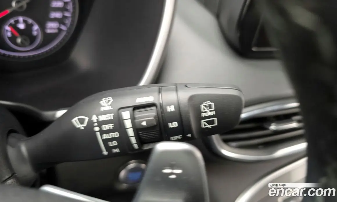 Hyundai Santa Fe 2023 2.5 автомат (гидро), фото 16