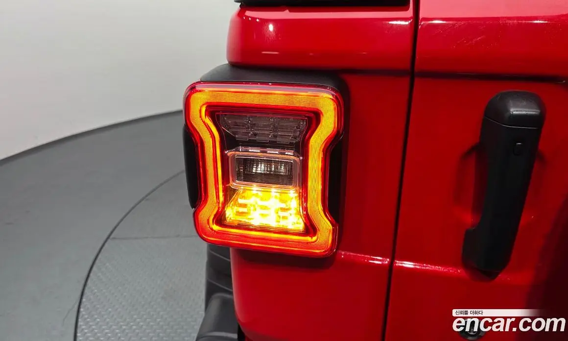 Jeep Wrangler 2018 2.0 автомат (гидро), фото 9 Jeep Wrangler 2018 2.0 автомат (гидро), фото 9