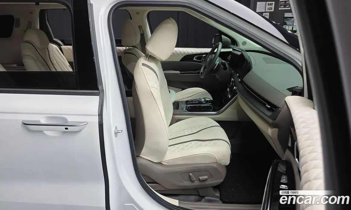 Kia Carnival 2021 3.5 автомат (гидро), фото 17 Kia Carnival 2021 3.5 автомат (гидро), фото 17