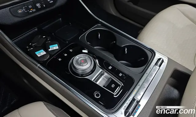 Kia Carnival 2023 2.2 автомат (гидро), миниатюра 11