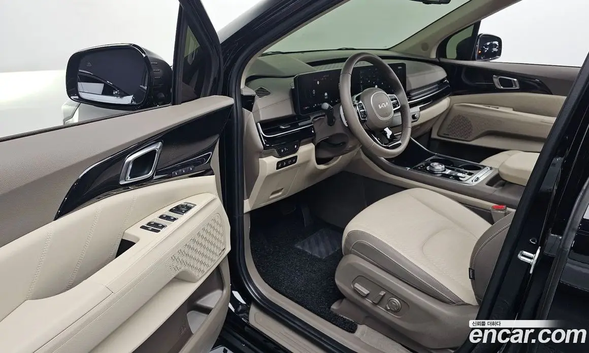 Kia Carnival 2023 2.2 автомат (гидро), фото 12