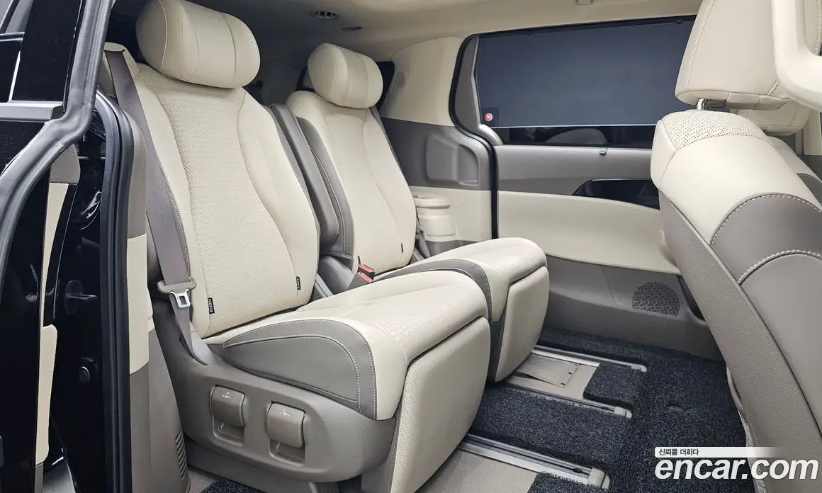 Kia Carnival 2023 2.2 автомат (гидро), фото 16