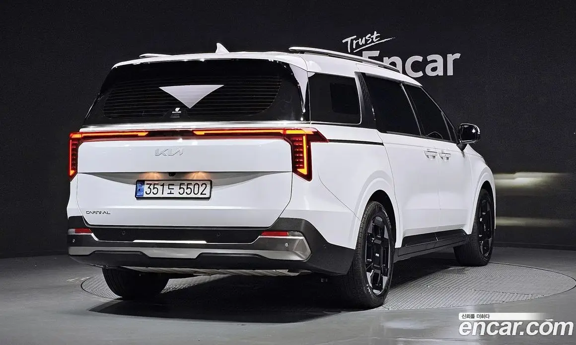 Kia Carnival 2024 2.2 автомат (гидро), фото 2 Kia Carnival 2024 2.2 автомат (гидро), фото 2
