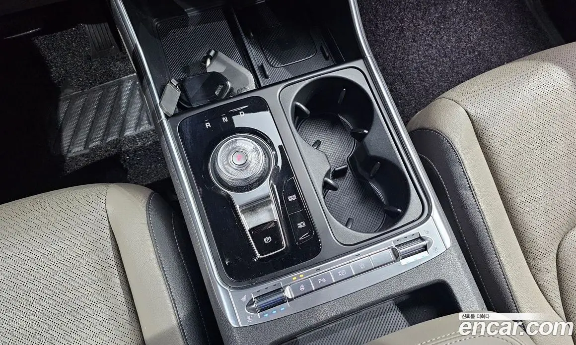 Kia Carnival 2024 2.2 автомат (гидро), фото 12 Kia Carnival 2024 2.2 автомат (гидро), фото 12