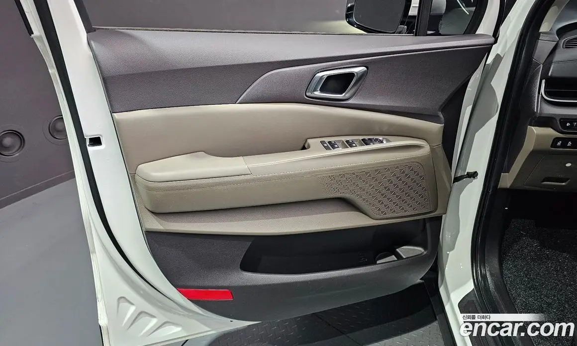 Kia Carnival 2024 2.2 автомат (гидро), фото 15 Kia Carnival 2024 2.2 автомат (гидро), фото 15