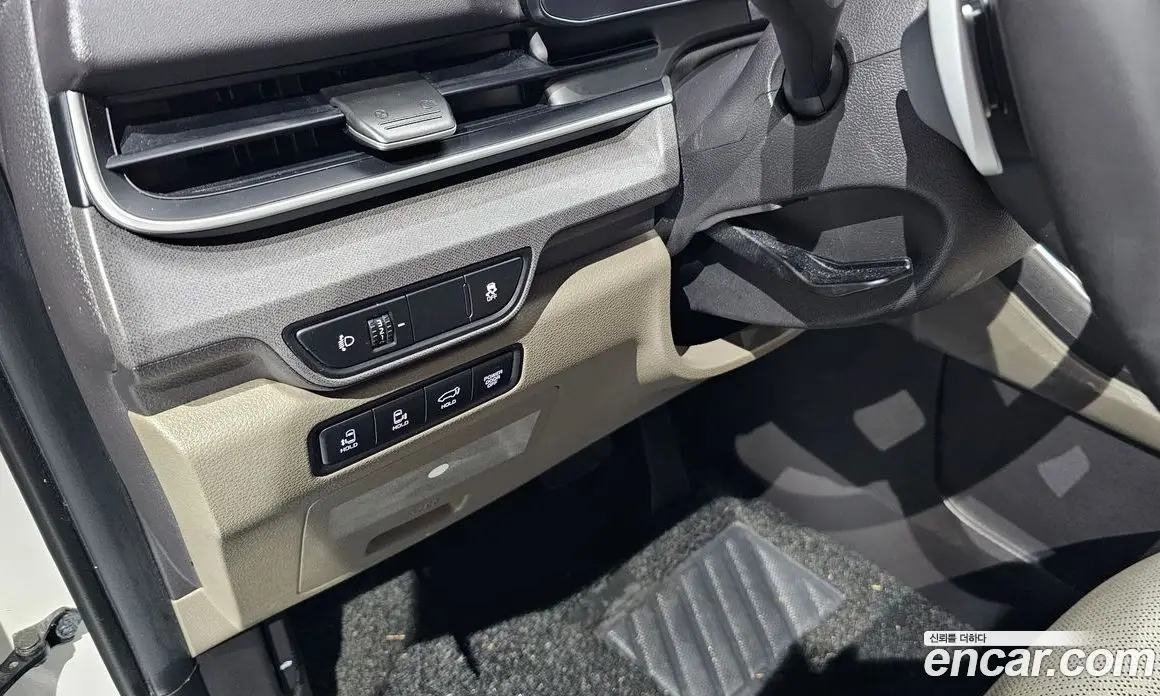 Kia Carnival 2024 2.2 автомат (гидро), фото 24 Kia Carnival 2024 2.2 автомат (гидро), фото 24