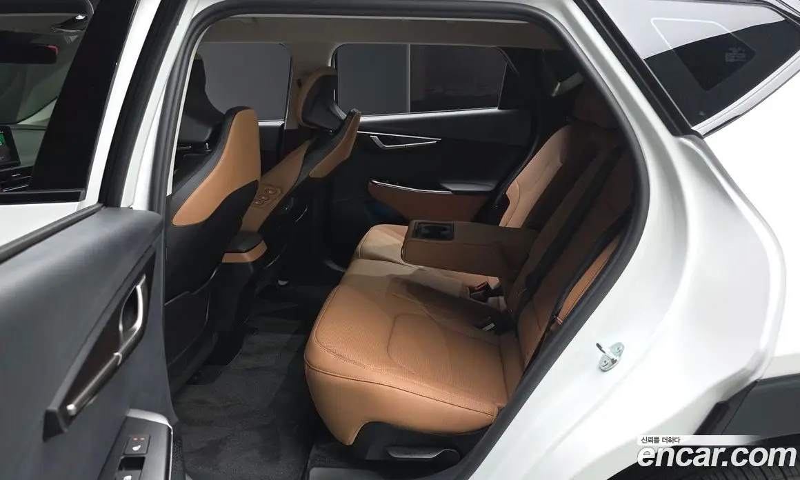 Kia EV6 2025 0.1 автомат (гидро), фото 17 Kia EV6 2025 0.1 автомат (гидро), фото 17