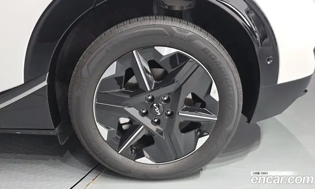 Kia EV6 2025 0.1 автомат (гидро), миниатюра 7 Kia EV6 2025 0.1 автомат (гидро), миниатюра 7