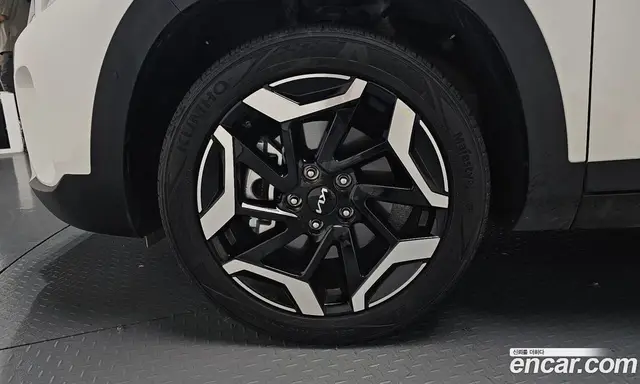 Kia Seltos 2024 1.6 автомат (гидро), миниатюра 4