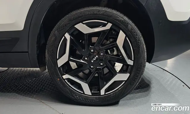 Kia Seltos 2024 1.6 автомат (гидро), миниатюра 6