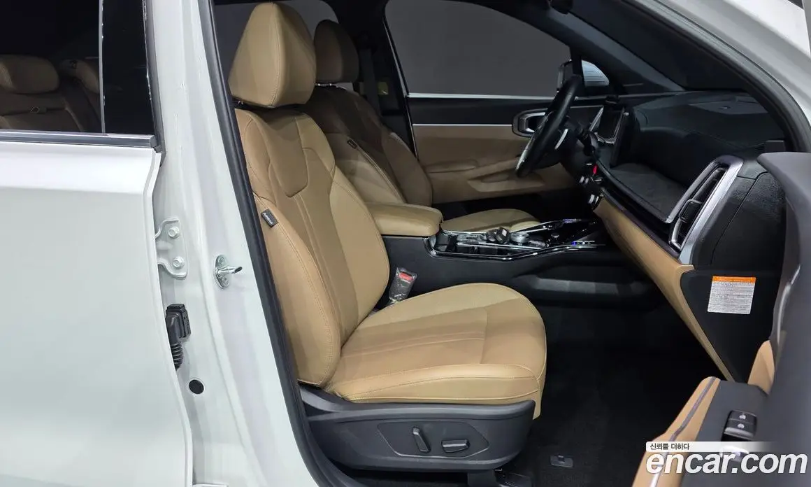 Kia Sorento 2024 1.6 автомат (гидро), фото 16 Kia Sorento 2024 1.6 автомат (гидро), фото 16