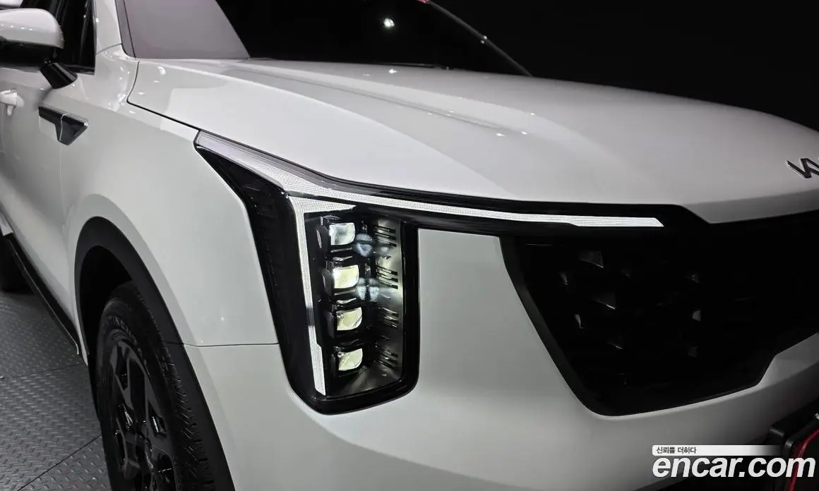 Kia Sorento 2024 1.6 автомат (гидро), фото 8 Kia Sorento 2024 1.6 автомат (гидро), фото 8