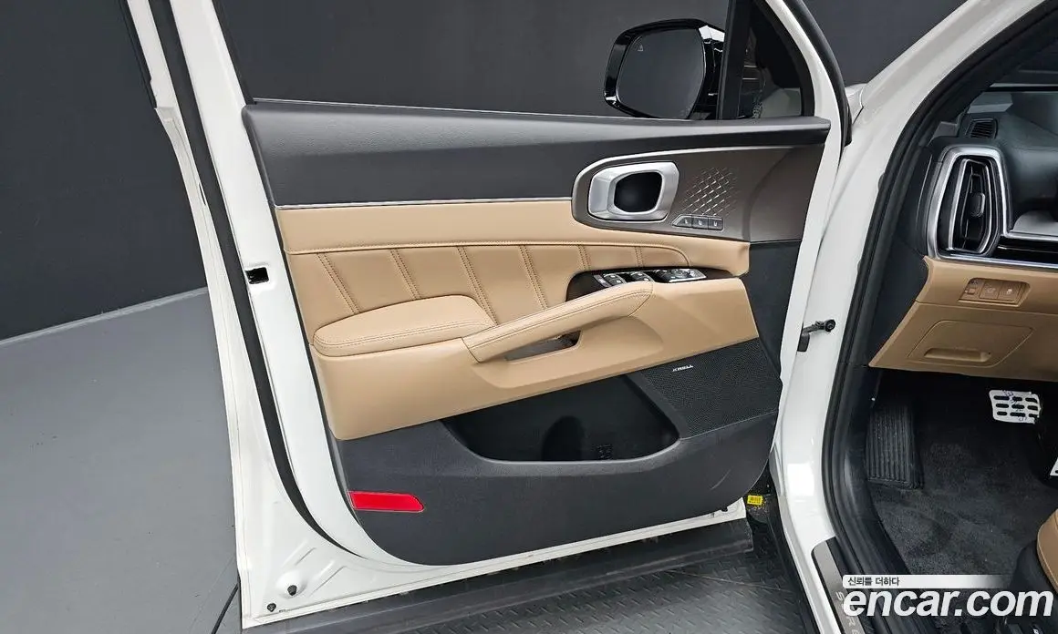 Kia Sorento 2026 1.6 автомат (гидро), фото 14 Kia Sorento 2026 1.6 автомат (гидро), фото 14