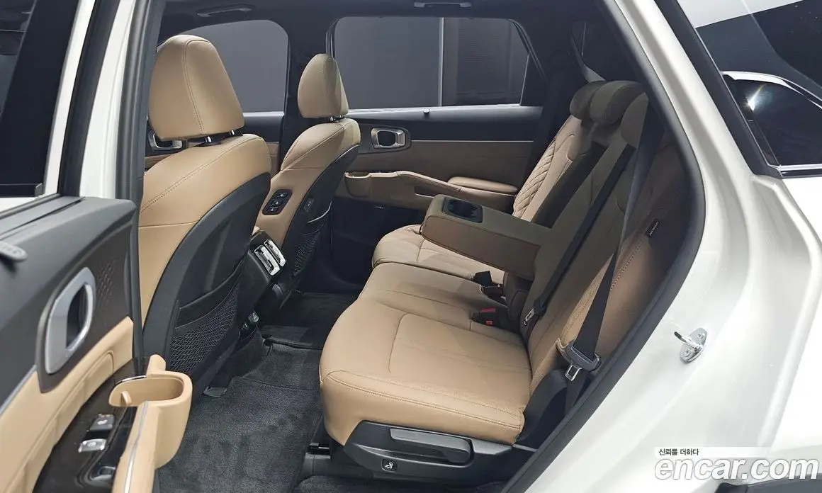 Kia Sorento 2026 1.6 автомат (гидро), фото 17 Kia Sorento 2026 1.6 автомат (гидро), фото 17