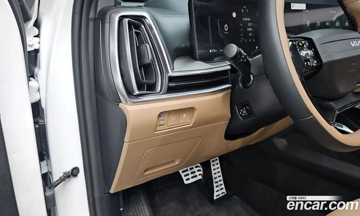Kia Sorento 2026 1.6 автомат (гидро), фото 19 Kia Sorento 2026 1.6 автомат (гидро), фото 19