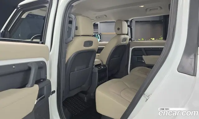 Land Rover Defender 2020 2.0 автомат (гидро), миниатюра 11 Land Rover Defender 2020 2.0 автомат (гидро), миниатюра 11