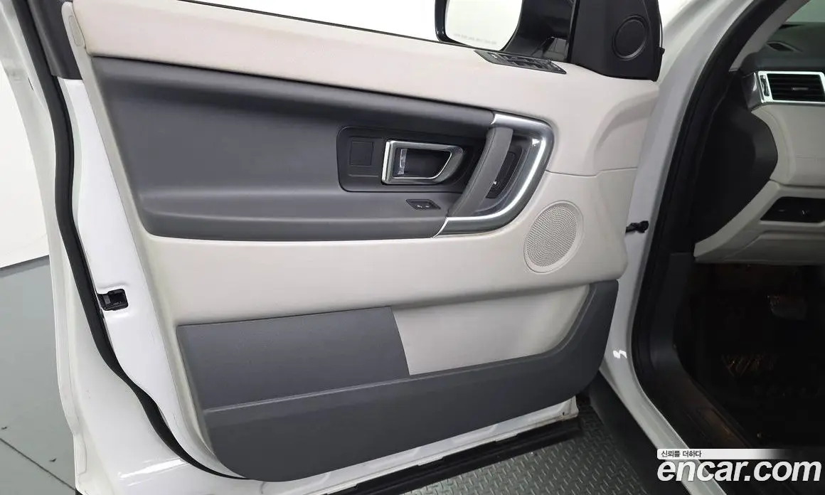 Land Rover Discovery Sport 2018 2.0 автомат (гидро), фото 14 Land Rover Discovery Sport 2018 2.0 автомат (гидро), фото 14
