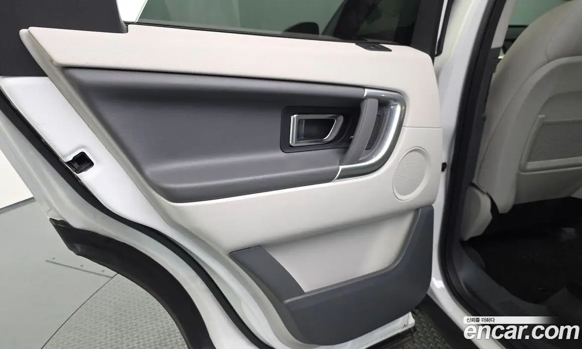 Land Rover Discovery Sport 2018 2.0 автомат (гидро), фото 15 Land Rover Discovery Sport 2018 2.0 автомат (гидро), фото 15