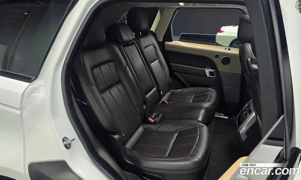 Land Rover Range Rover Sport 2019 3.0 автомат (гидро), фото 16 Land Rover Range Rover Sport 2019 3.0 автомат (гидро), фото 16