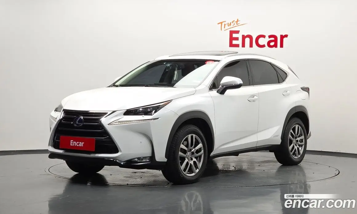 Lexus NX 2016 2.5 автомат (гидро), фото 1 Lexus NX 2016 2.5 автомат (гидро), фото 1