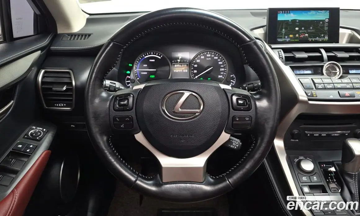 Lexus NX 2016 2.5 автомат (гидро), фото 13 Lexus NX 2016 2.5 автомат (гидро), фото 13