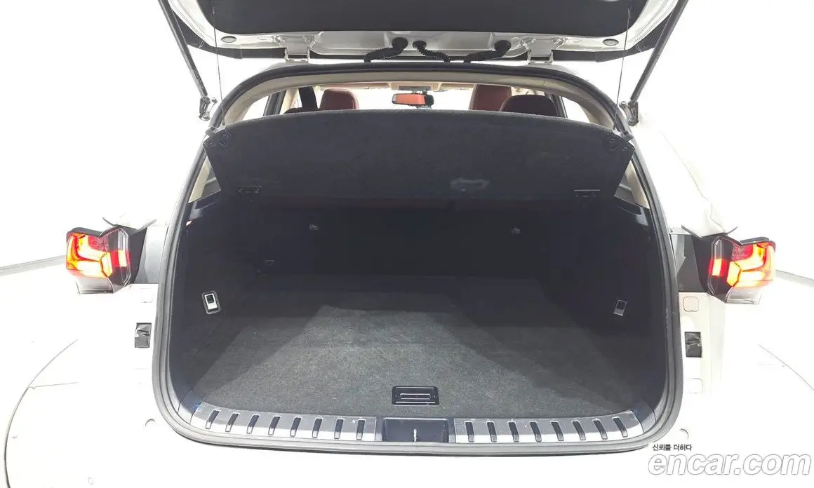 Lexus NX 2016 2.5 автомат (гидро), фото 20 Lexus NX 2016 2.5 автомат (гидро), фото 20