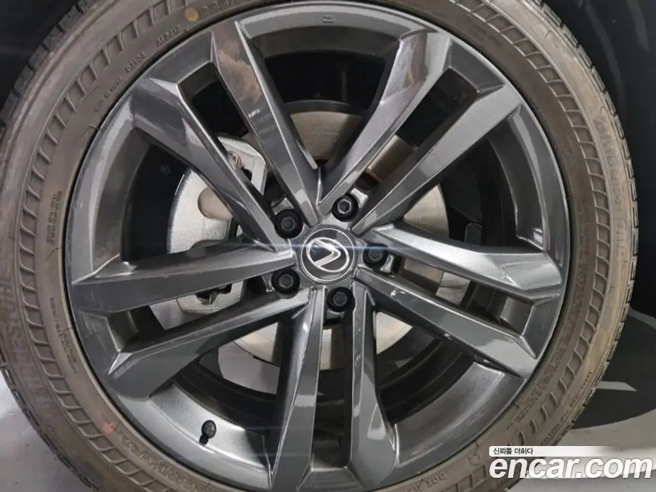 Lexus NX 2025 2.5 автомат (гидро), фото 13 Lexus NX 2025 2.5 автомат (гидро), фото 13
