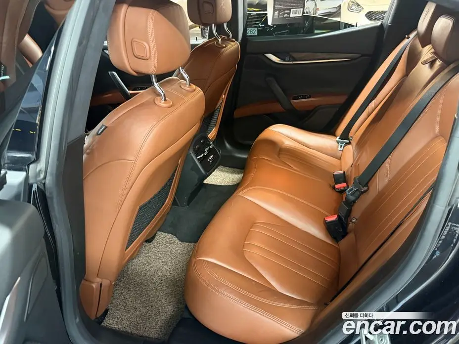 Maserati Ghibli 2016 3.0 автомат (гидро), фото 11 Maserati Ghibli 2016 3.0 автомат (гидро), фото 11