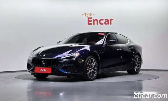Maserati Ghibli 2022 3.0 автомат (гидро), миниатюра 1 Maserati Ghibli 2022 3.0 автомат (гидро), миниатюра 1