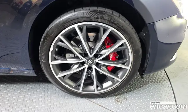 Maserati Ghibli 2022 3.0 автомат (гидро), миниатюра 5 Maserati Ghibli 2022 3.0 автомат (гидро), миниатюра 5